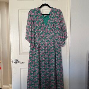 Melrose and Market Green Floral Long Sleeve Dress
